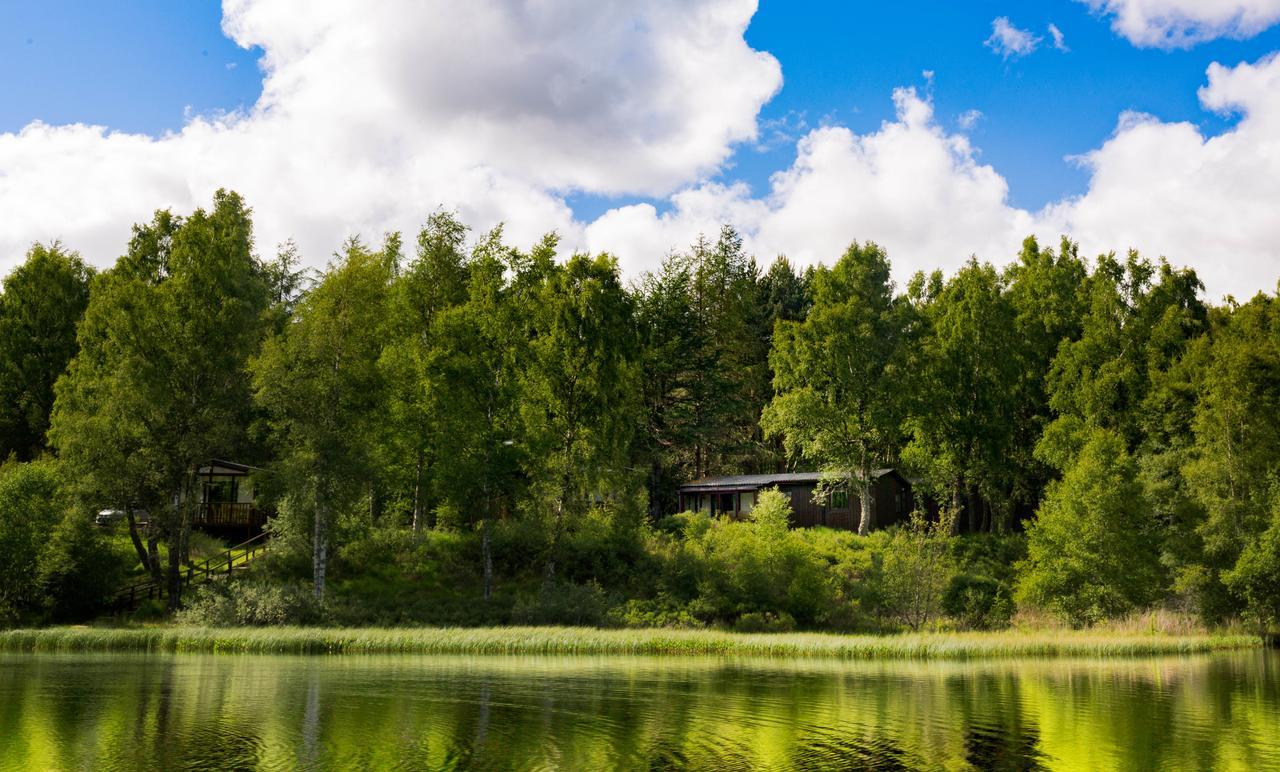 Macdonald Lochanhully Resort Карбридже Экстерьер фото